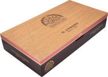 Load image into Gallery viewer, H.UPMANN - MAGNUM FINITE (BOX OF 25)
